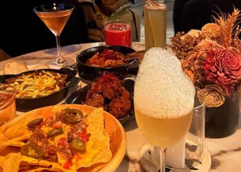 施工中 Under Construction bar 菜單&評價｜工具行招牌後實際隱藏一家酒吧!?｜信義特色美食推薦