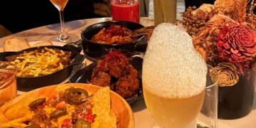 施工中 Under Construction bar 菜單&評價｜工具行招牌後實際隱藏一家酒吧!?｜信義特色美食推薦