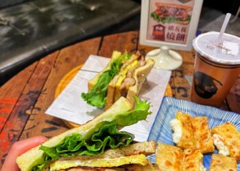 慶三號-台北延平店｜主打炭烤吐司的復古台美風格早餐店｜西門特色美食推薦