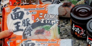 樂山 面王豚骨拉麵｜家裡也能自做拉麵店同款風味！